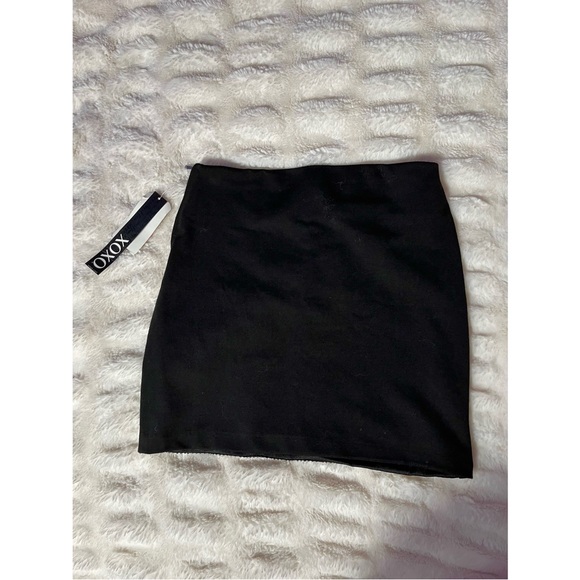 NWT XOXO Sequin Mini Skirt - Picture 5 of 5